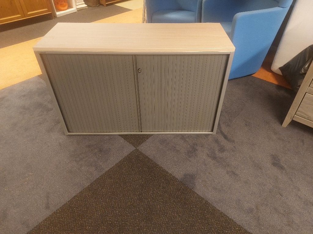 lage metalen archiefkast (501076), Huis en Inrichting, Kasten | Roldeurkasten en Archiefkasten, Ophalen, Gebruikt, 100 tot 150 cm