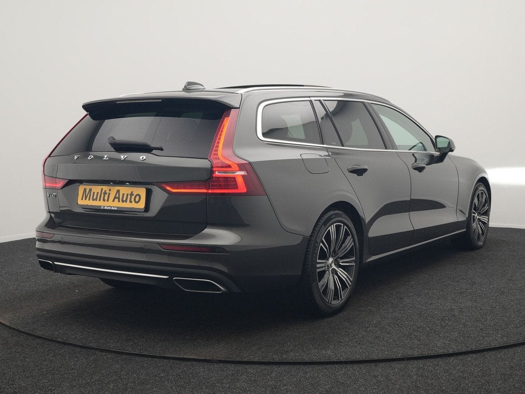 Volvo V60 T6 Recharge AWD Inscription PHEV 340pk | Panodak |, Auto's, Automaat, Gebruikt, Zwart, 4 cilinders