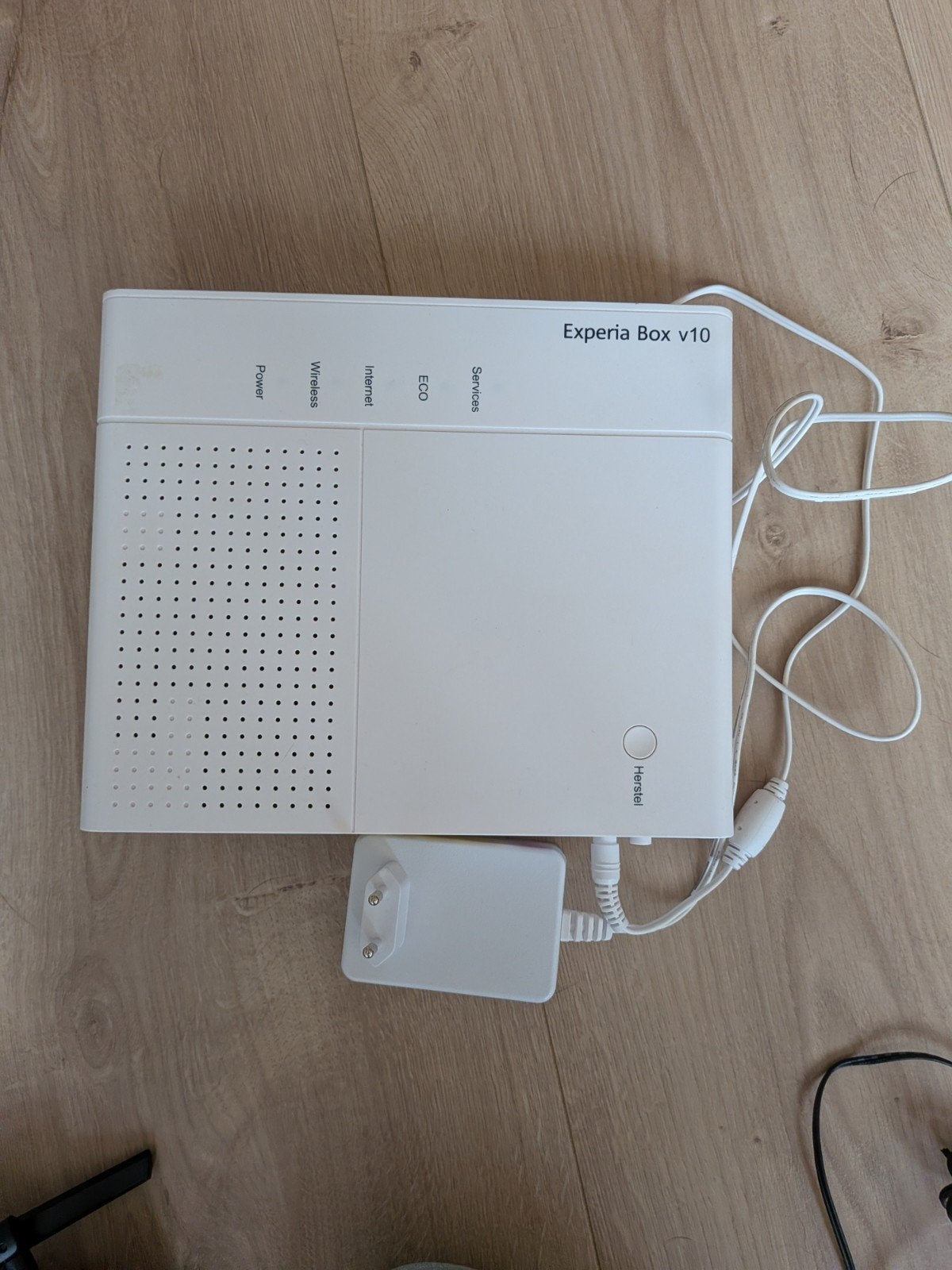 Experia Box v10 Router - KPN Modem/Router, Ophalen, Gebruikt, Router met modem, KPN
