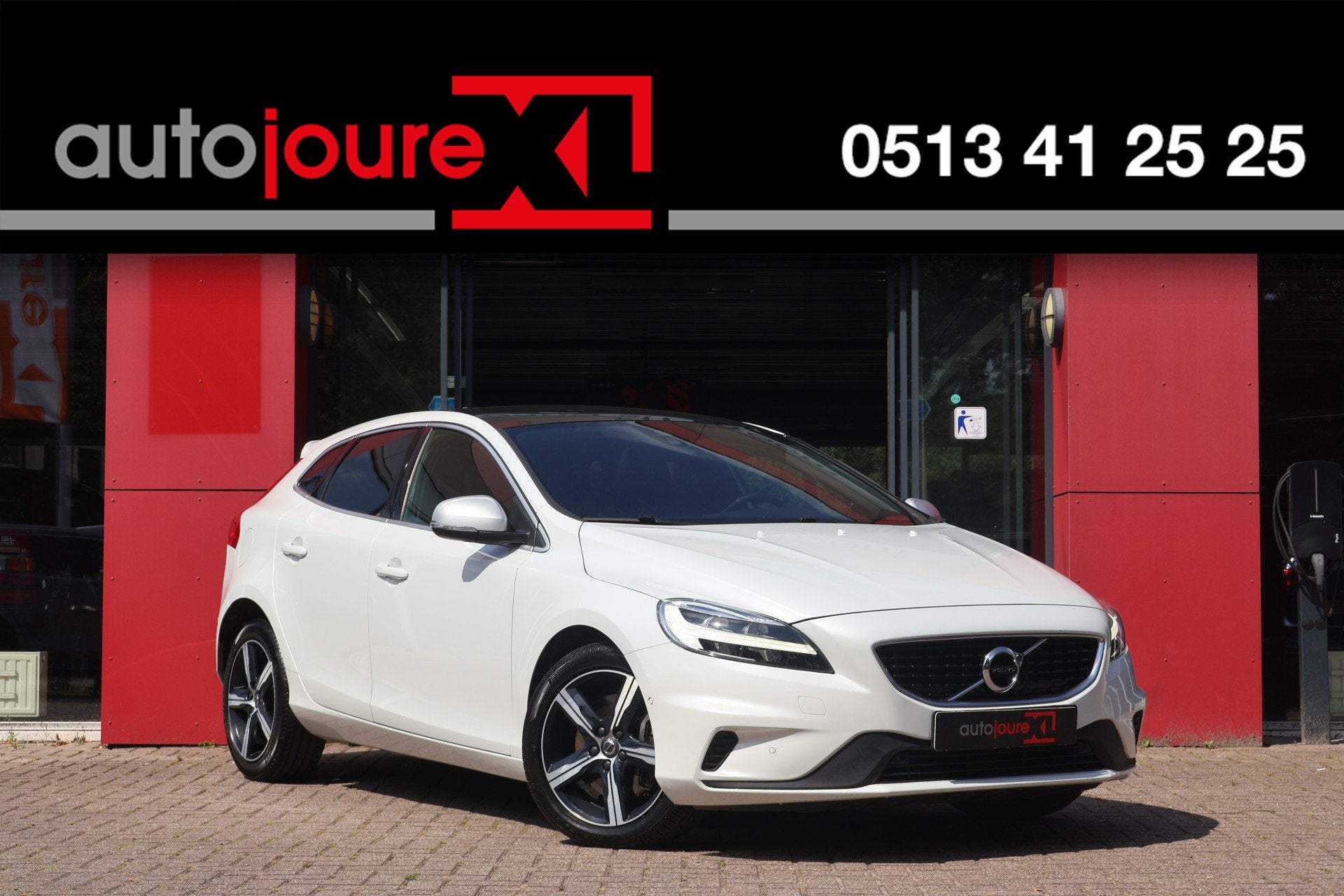 Volvo V40 1.5 T3 150pk Automaat Sport | Origineel NL | R-Des, 4 cilinders, 700 kg, Wit, Bedrijf
