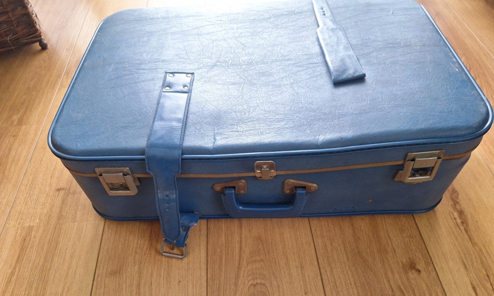 vintage koffer - blauw, Sieraden, Tassen en Uiterlijk, Gebruikt, 45 tot 55 cm, Slot, Leer