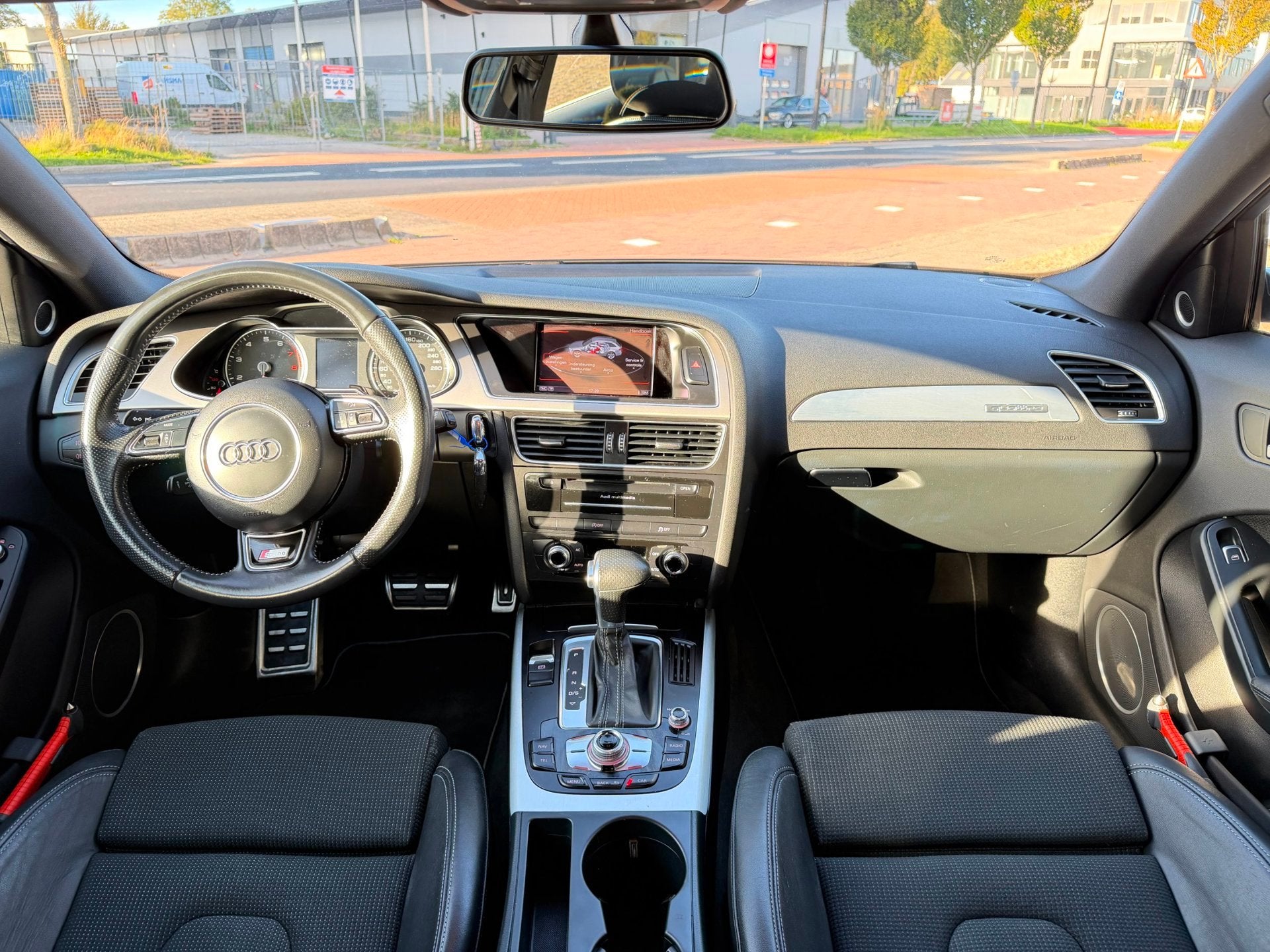 Audi A4 Avant 2.0 TFSI S Edition AUT|Navi|Cruise|Vol Onderho, Auto's, Euro 5, Stof, Gebruikt, 4 cilinders
