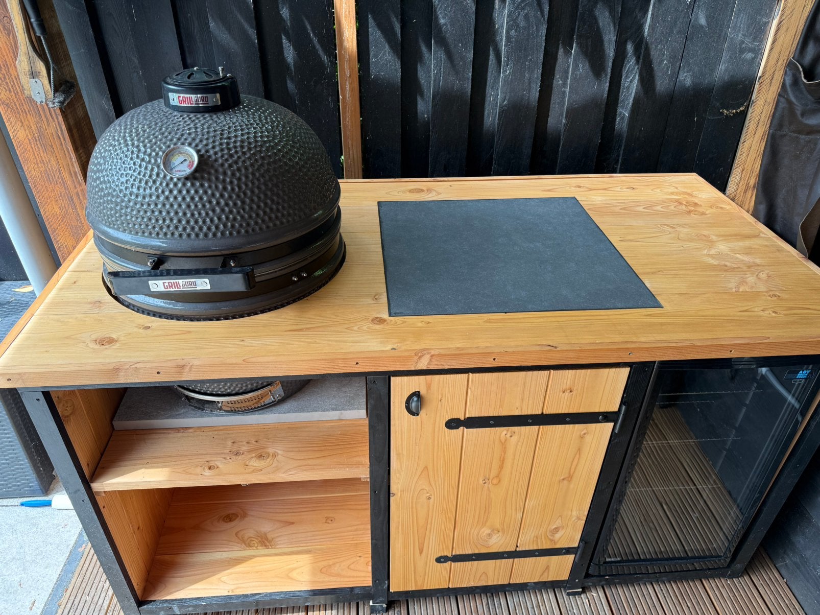 Douglas Buitenkeukens op Maat, Tuin en Terras, Buitenkeukens, Ophalen, Zo goed als nieuw, Houtskool, Inbouw