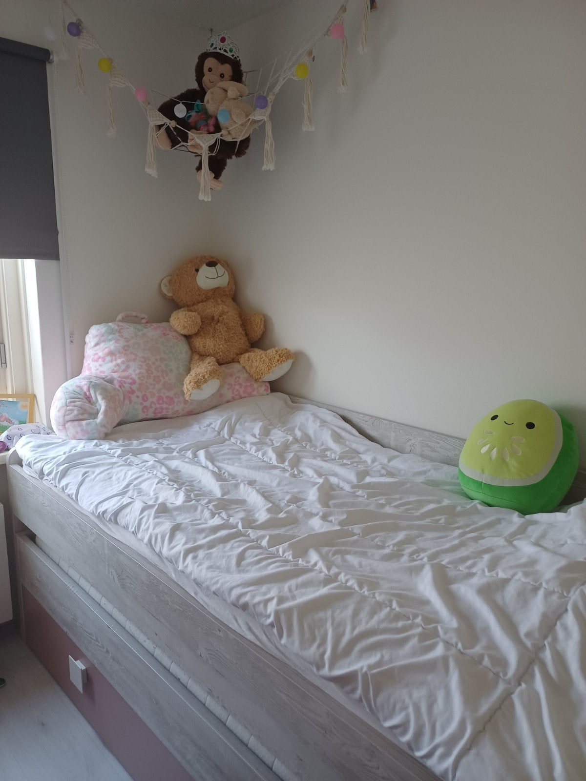 leuk en mooi bed voor meisjes meiden, Huis en Inrichting, Ophalen, 90 cm, Zo goed als nieuw, 200 cm