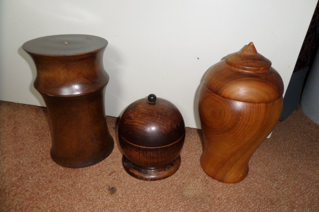 Urn - Hout - Drie modellen - Ook per stuk te koop, Ophalen