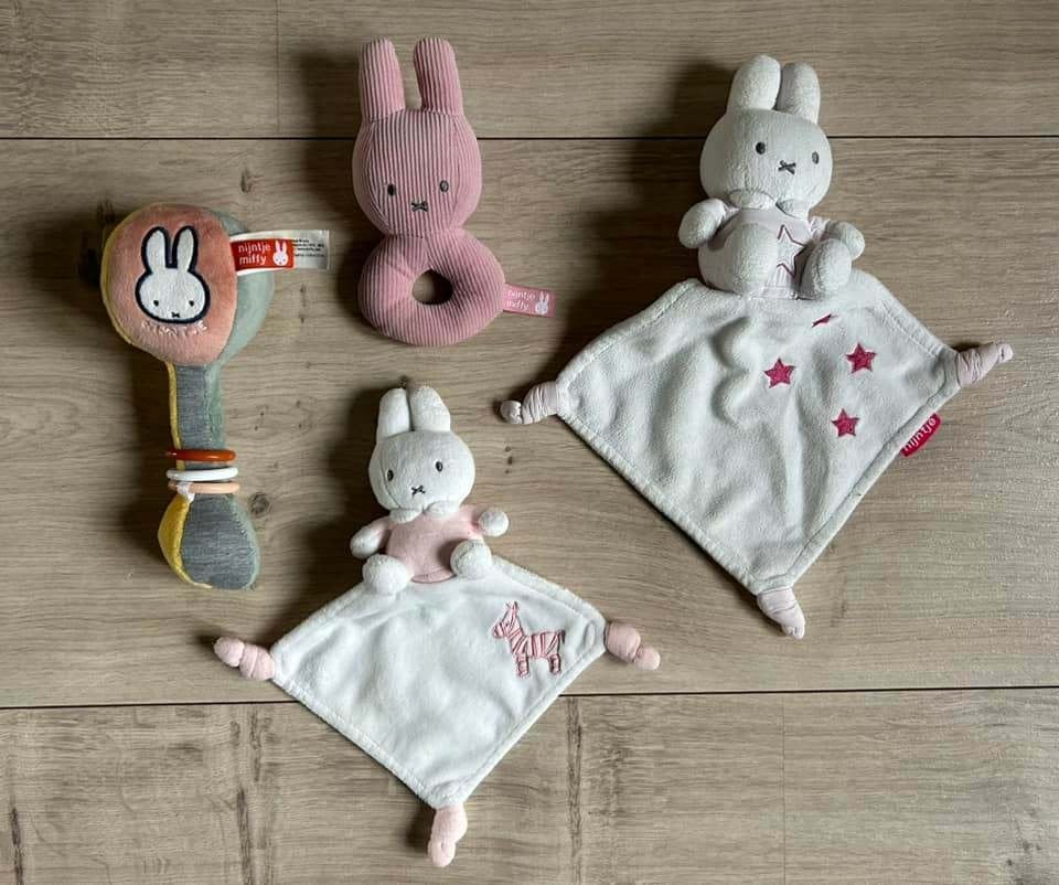 Pluche Nijntje Pakket Meisje 🌸, Ophalen of Verzenden, Zo goed als nieuw, Knuffeldoekje, Met geluid