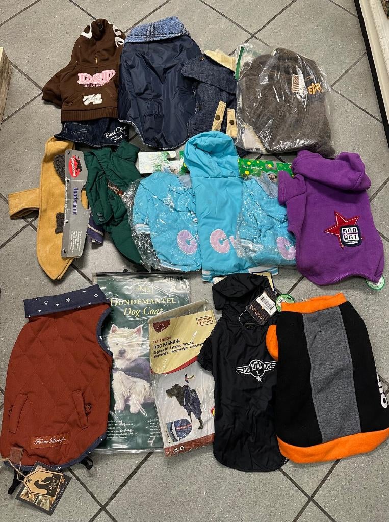 28 hondenjassen maat 31-35cm assorti OP=OP, Dieren en Toebehoren, Hondenkleding, Nieuw, Ophalen of Verzenden, Nvt, Nvt