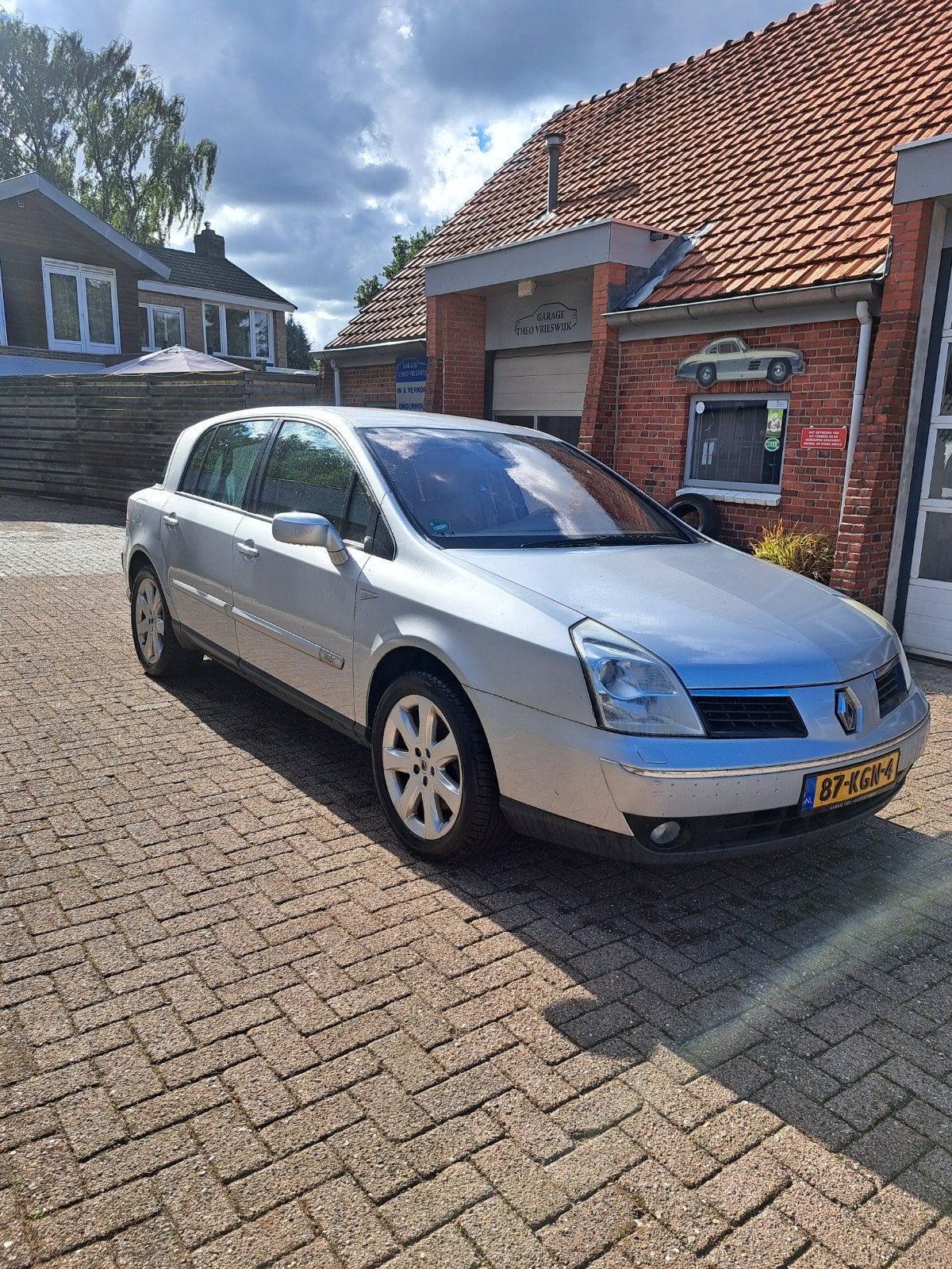 Renault Vel Satis 2.0 16V Turbo AUT 2009 Grijs, 1998 cc, 4 cilinders, Bedrijf, Grijs