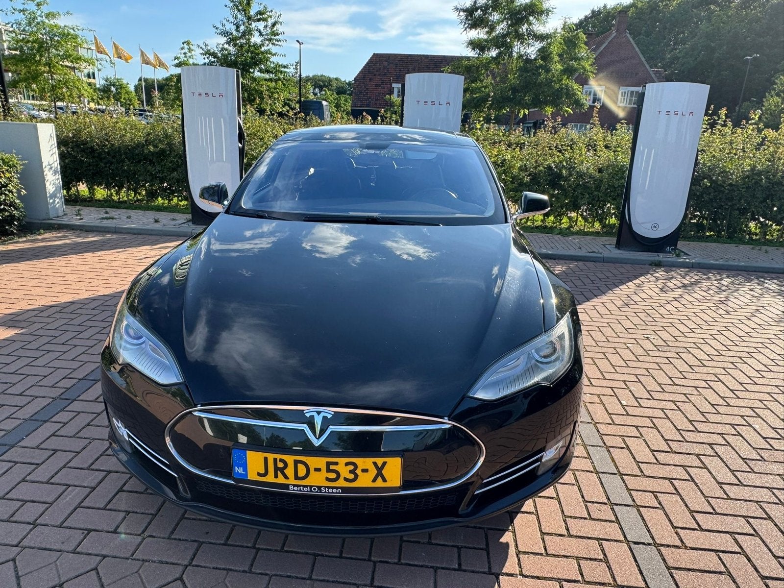 Tesla Model S85P+ gratis super charging Sc01, soh 85%, Auto's, 427 pk, Model S, Zwart, 2075 kg