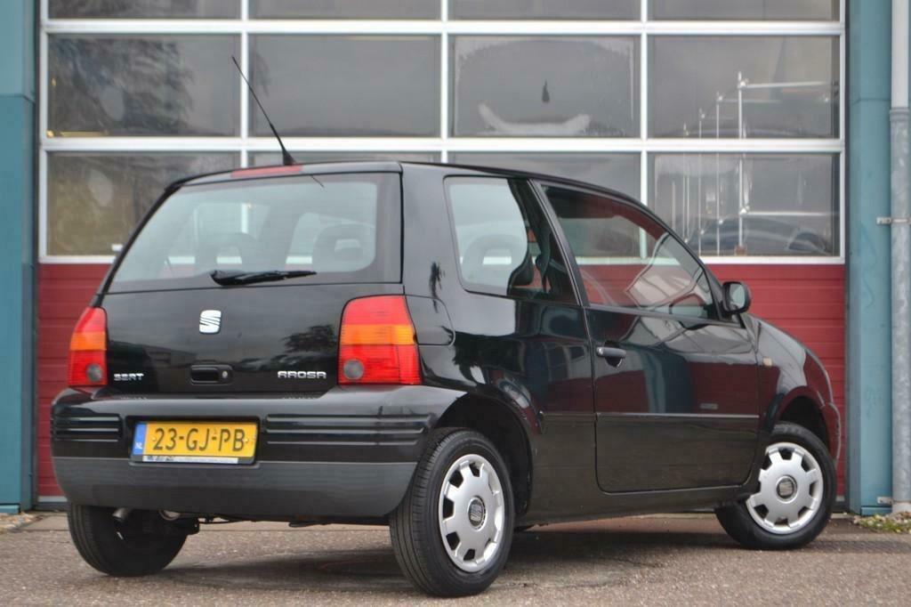 Seat Arosa 1.4 44KW 2000 Zwart, Auto's, Seat, 31 €/maand, 4 stoelen, Zwart, Origineel Nederlands