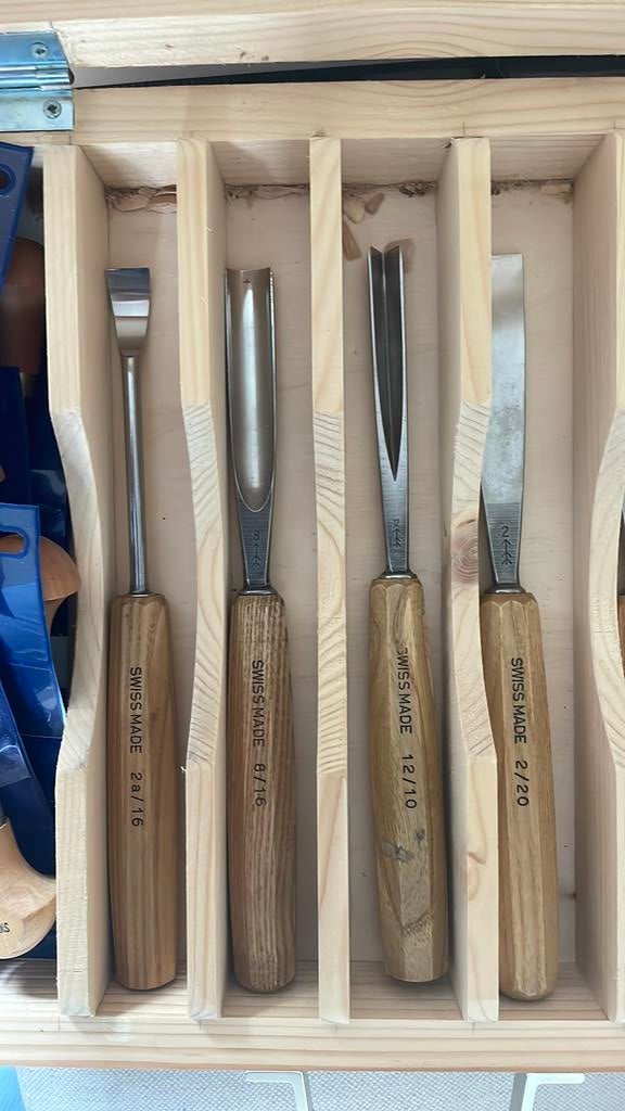Pfeil beeldhouw hout gutsen, Hobby en Vrije tijd, Ophalen, Zo goed als nieuw, Meerdere media, Kunst en Creatief