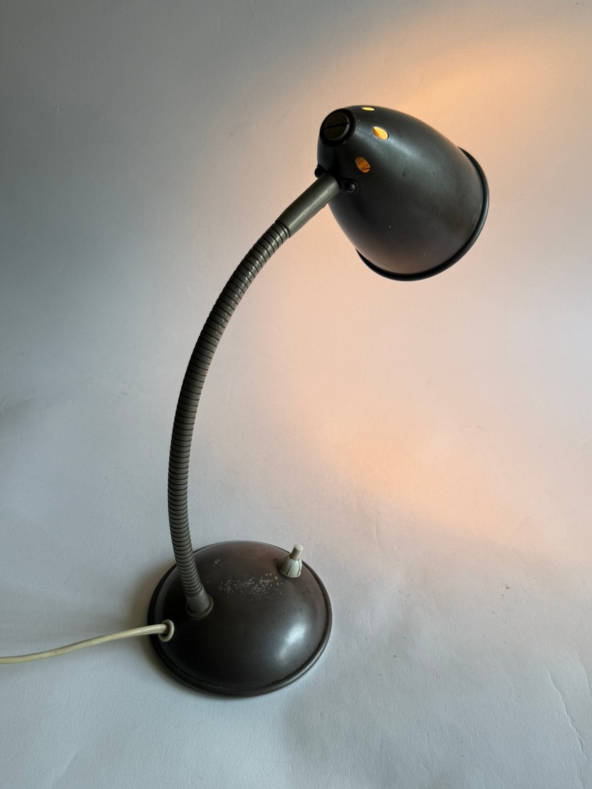Hala Zeist bureaulamp, Huis en Inrichting, Ophalen of Verzenden, Zo goed als nieuw, Bureaulamp, Design