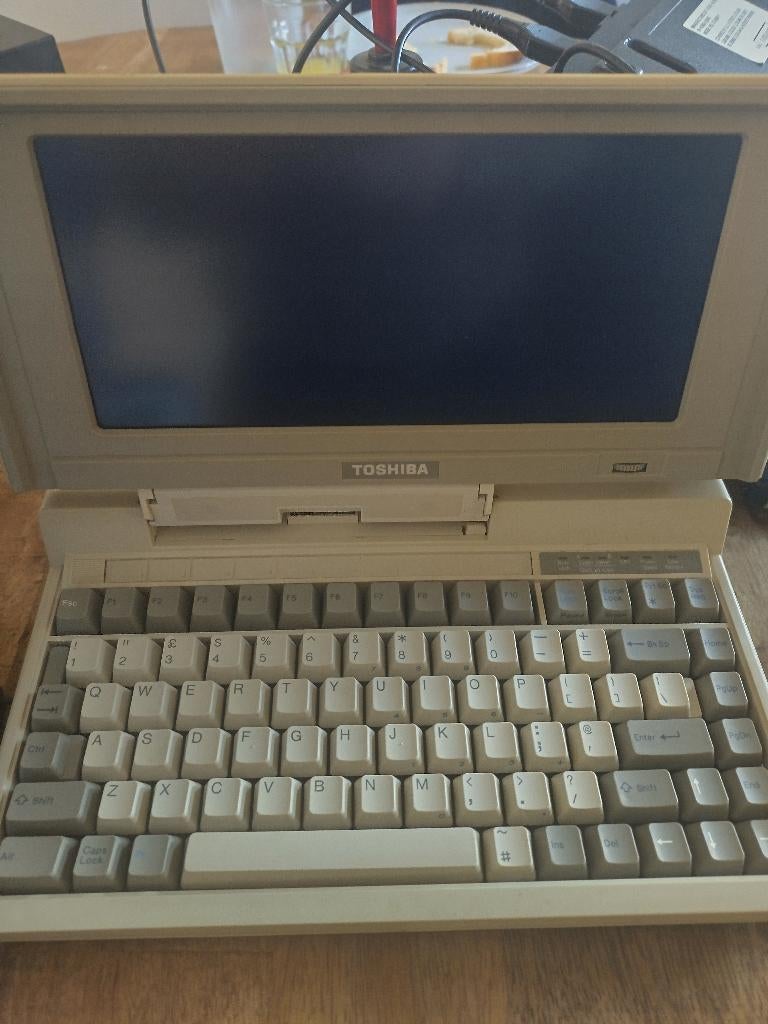 Toshiba T 1200, Computers en Software, Vintage Computers, Ophalen