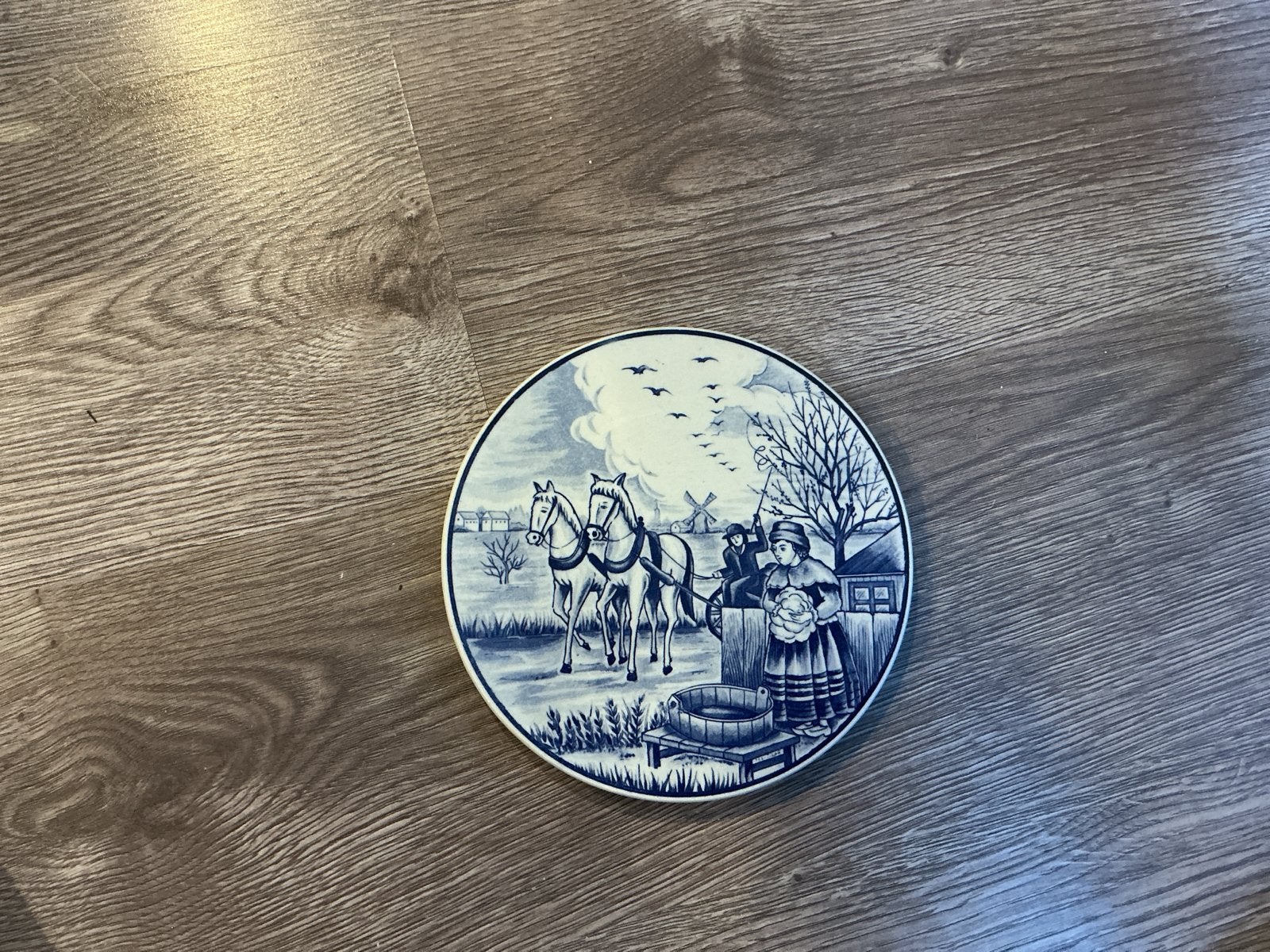 Delfts Blauw wandbord met Hollands tafereel, Verzenden