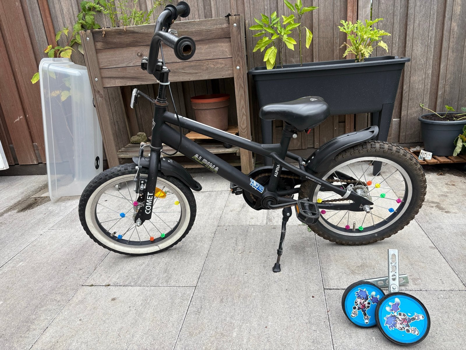 Alpina Comet kinderfiets 16 inch met zijwieltjes, Fietsen en Brommers, Fietsen | Kinderfietsjes, Ophalen, Terugtraprem, Zijwieltjes