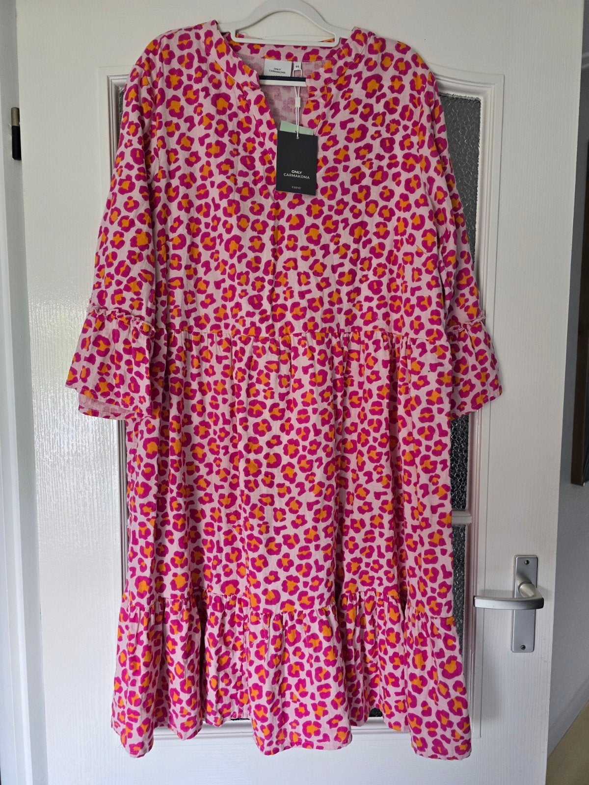 Nieuw jurk only carmakoma 44 panter roze, Maat 42/44 (L), Nieuw, Ophalen of Verzenden, Roze