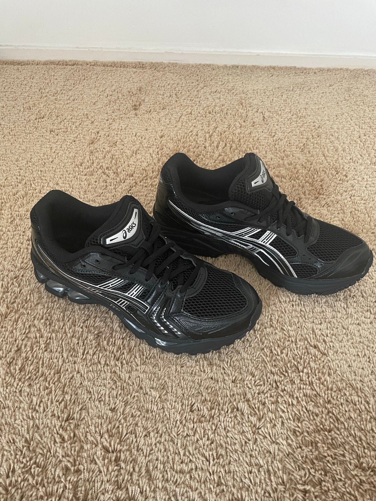 ASICS GEL-Kayano 14 Hardloopschoenen Zwart Maat 44, Ophalen of Verzenden, Zo goed als nieuw, Zwart, Sneakers of Gympen