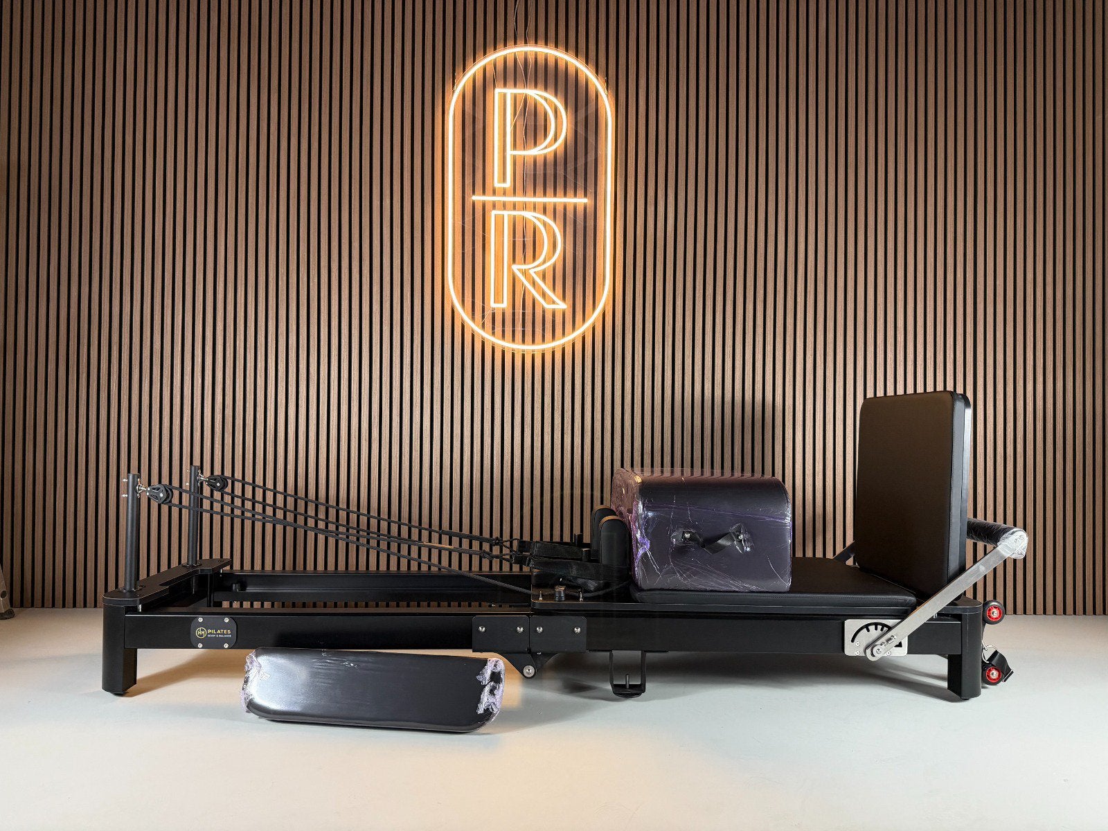 Pilates reformer Inklapbaar (ZWART) NIEUW, Ophalen, Nieuw