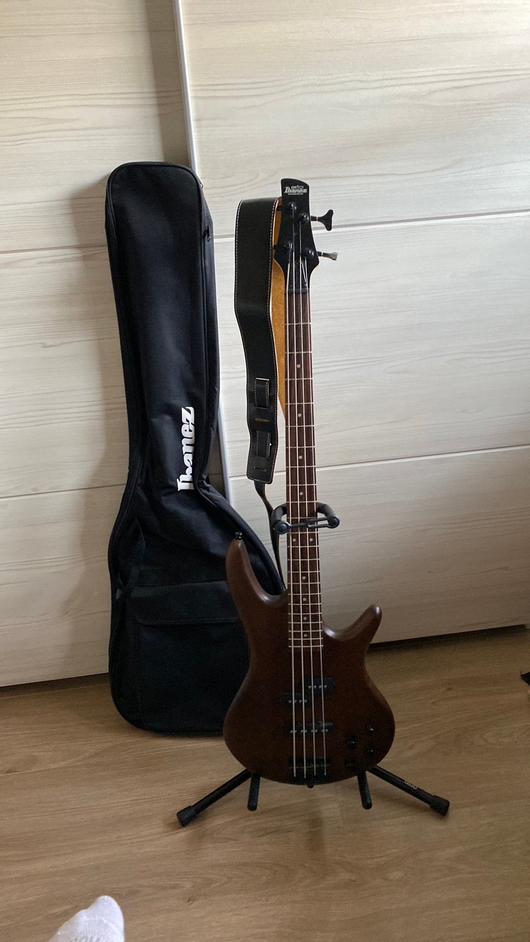 GSR200B- WNF Ibanez elektrische basgitaar incl. accessoires, Ophalen, Zo goed als nieuw, Elektrisch