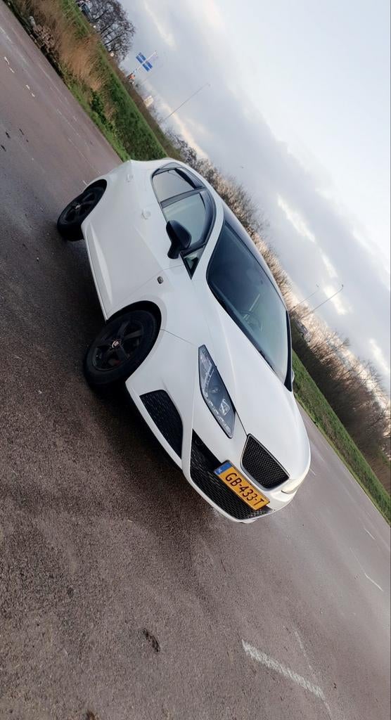 Seat Ibiza 1.4 TDI 59KW 5DRS 2009 Wit, Auto's, Voorwielaandrijving, 580 kg, 1065 kg, 111 €/maand