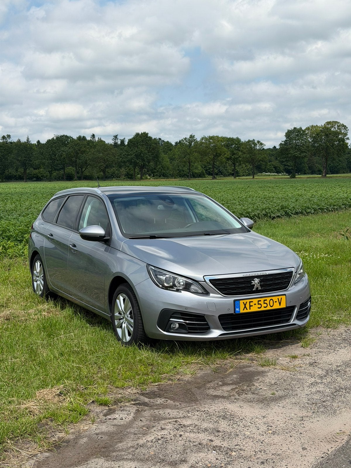 Peugeot 308 SW Allure 1.2 PureTech, Auto's, Voorwielaandrijving, Zwart, 1199 cc, 1200 kg