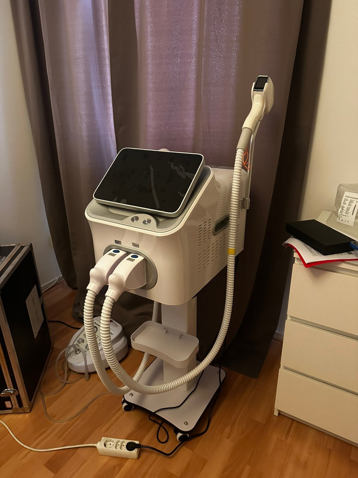 Diode ice laser en pico laser in een, Ophalen