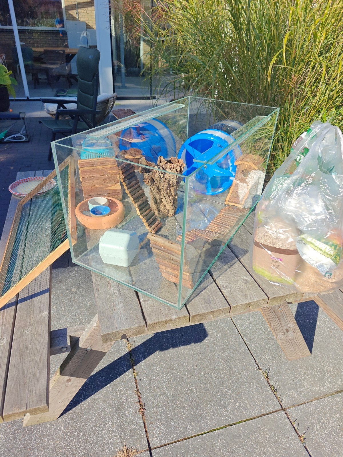 Grote glazen Hamsterkooi met toebehoren, Dieren en Toebehoren, Kooi, Zo goed als nieuw, Chinchilla, 75 tot 110 cm