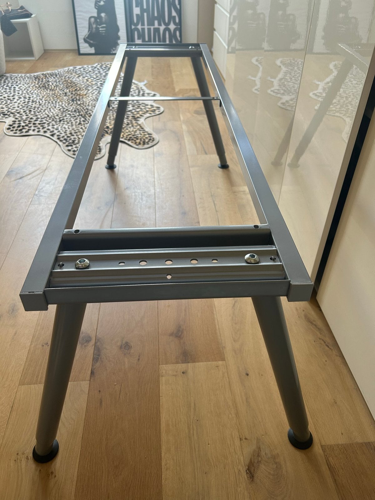 IKEA GALANT Tafelonderstel met poten - Grijs metaal, Huis en Inrichting, Ophalen, Tafelpoot, Gebruikt, 50 tot 100 cm