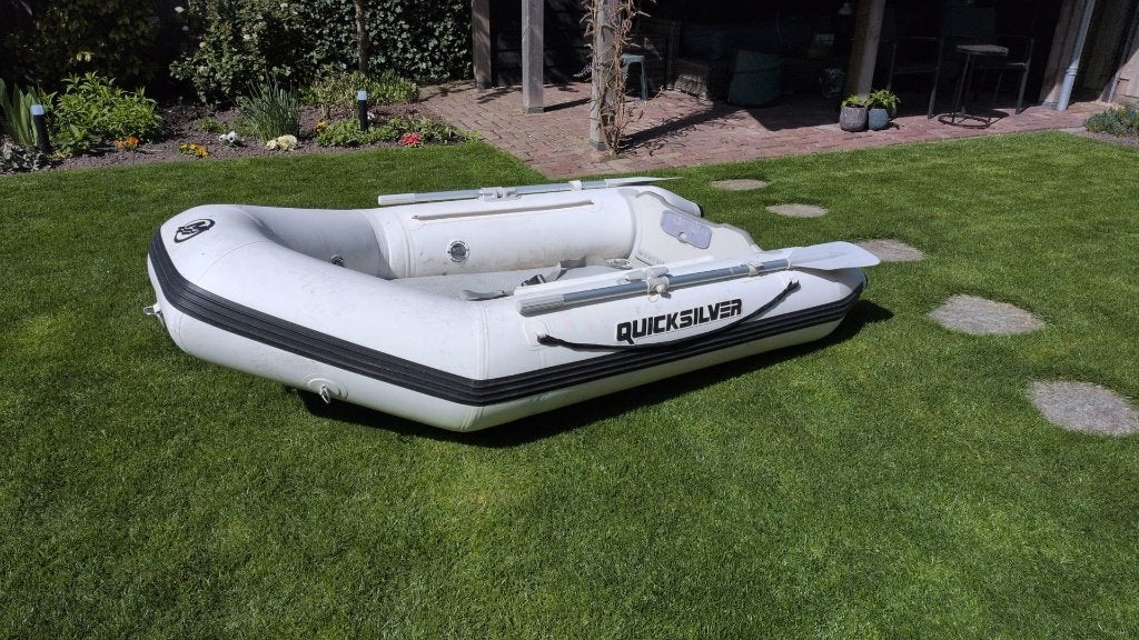 Quicksilver rubberboot, Ophalen, Zo goed als nieuw, Peddels, Airdeck