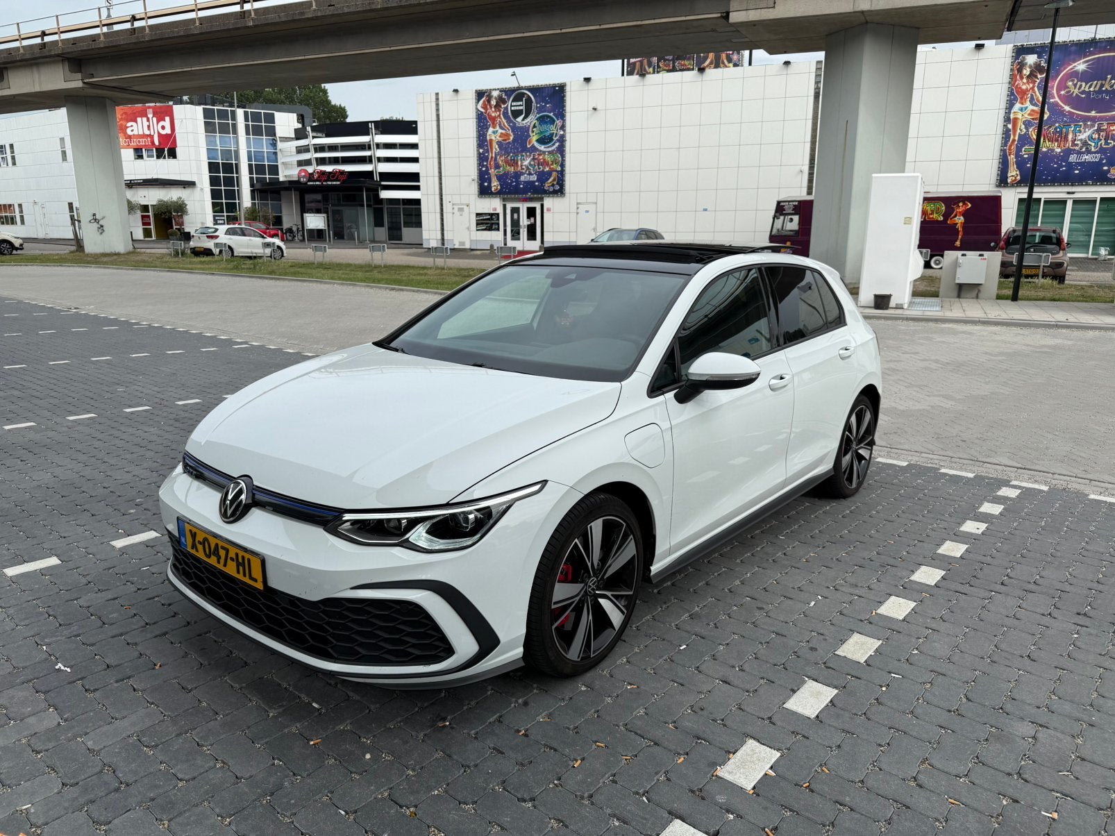 Volkswagen Golf 1.4 Ehybrid 204pk DSG 2020 Wit, Stof, Wit, 1395 cc, 1524 kg