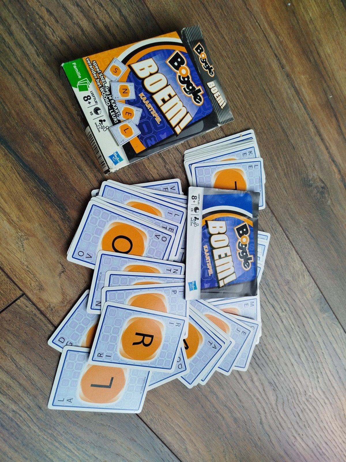 Boggle Boem! Kaartspel - Het snelle woordenspel, Een of twee spelers, Ophalen of Verzenden, Zo goed als nieuw, Hasbro