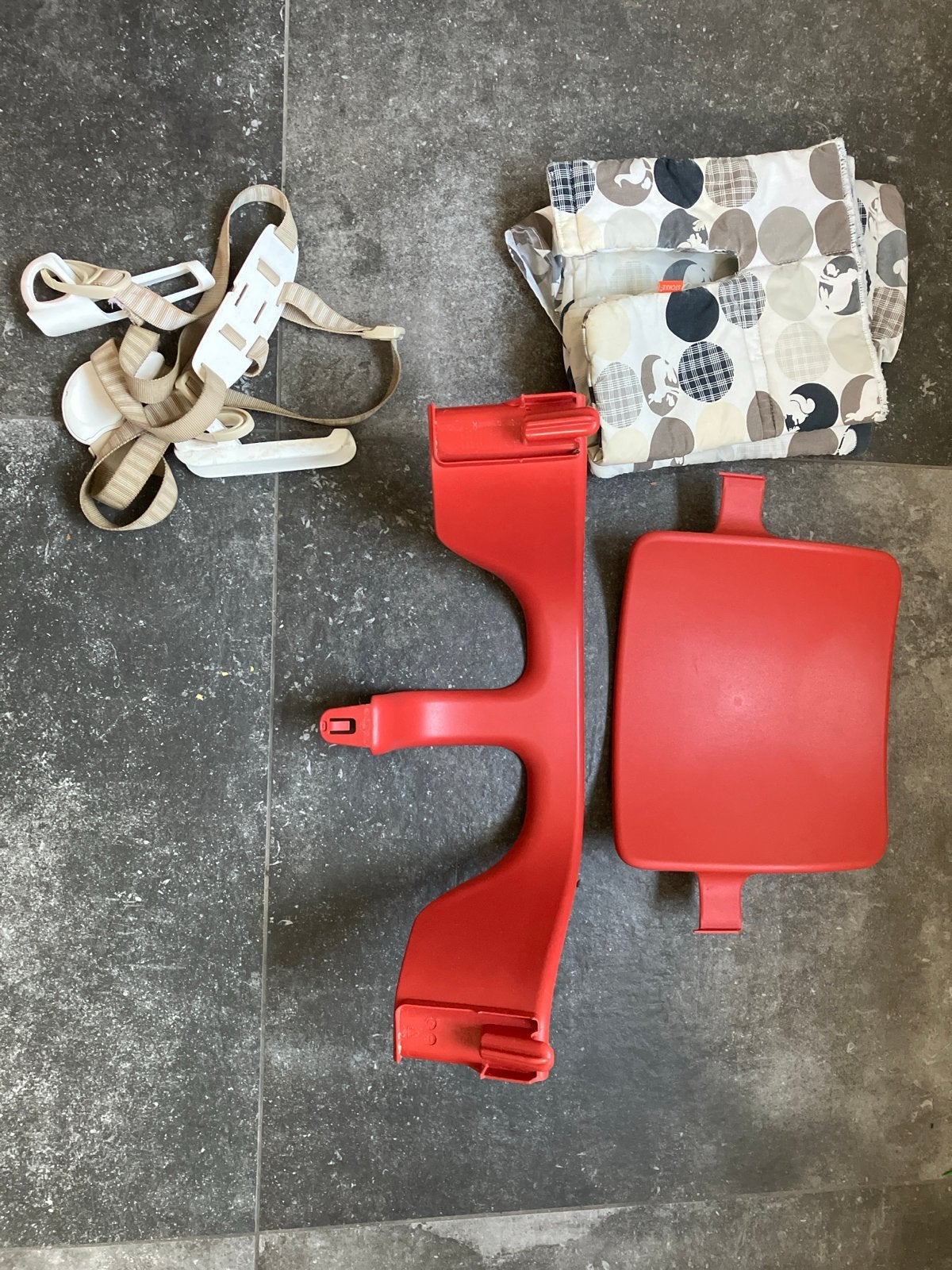 Stokke Tripp Trapp babyset met rugsteun, beugel, gordel, Ophalen of Verzenden, Gebruikt, Meegroeistoel, Gordel(s)