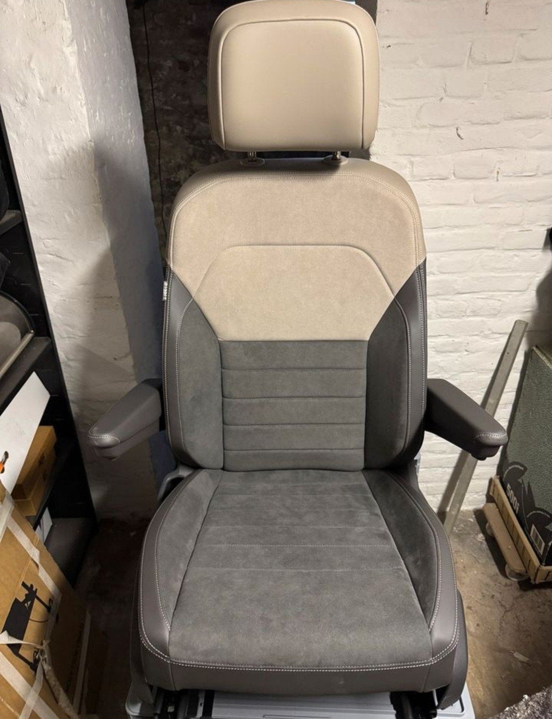 VW T7 Camper Bijrijdersstoel Multivan Alcantara als nieuw, Ophalen, Zo goed als nieuw
