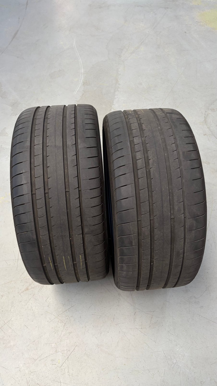 2x 275/30R20 DOT 4024 Goodyear Eagle F1 Asymmetric 5 banden, Ophalen, Gebruikt, 275 mm, Band(en)
