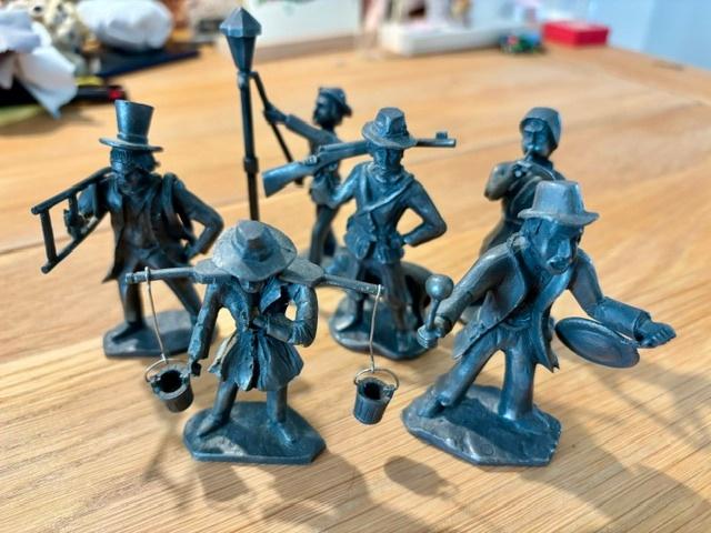 Royal Pewter Daalderop ambachten, Ophalen