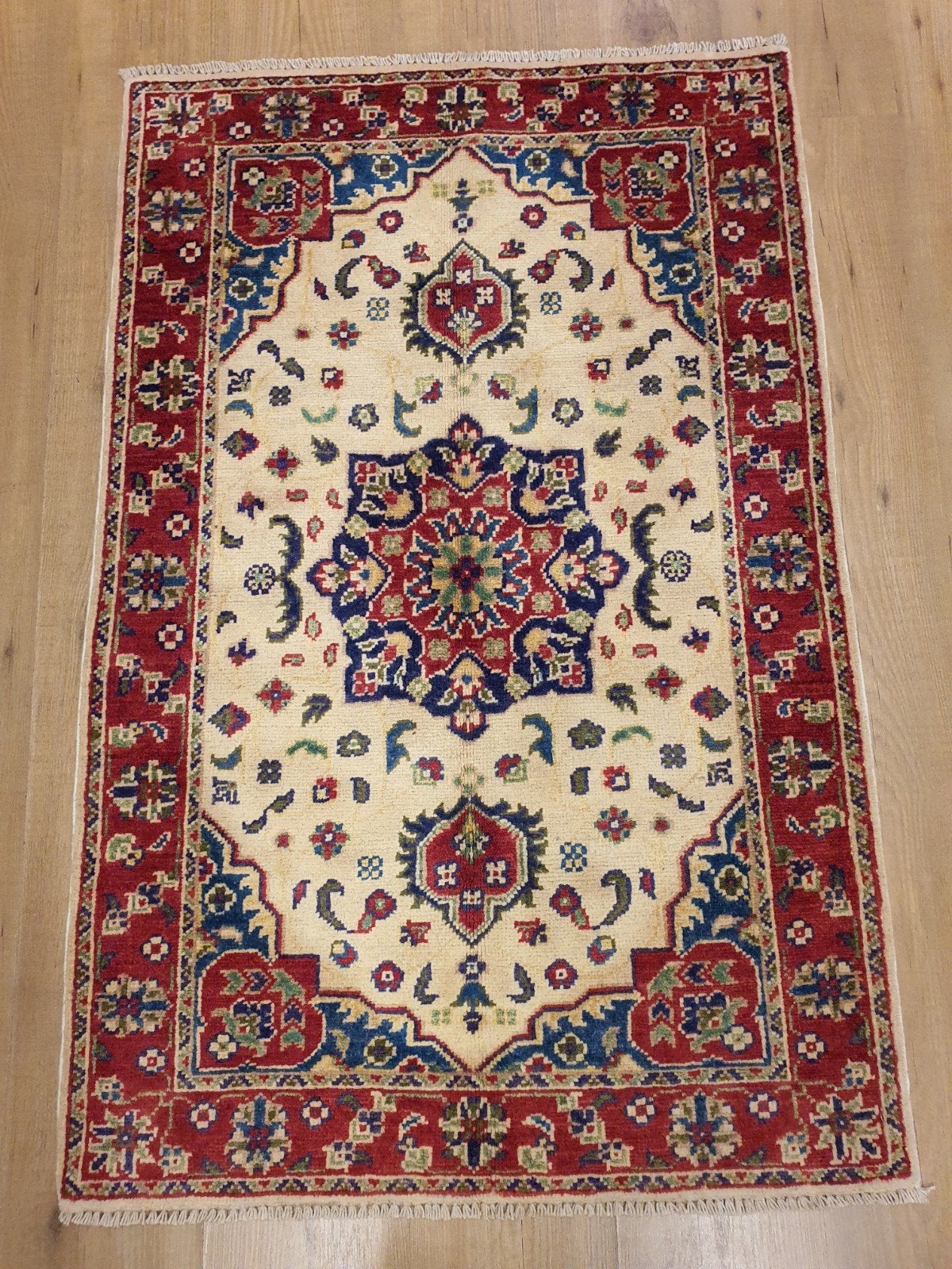 Handgeknoopt oosters tapijt kazak 123x78, Huis en Inrichting, Stoffering | Tapijten en Kleden, Info@SlatsAntiek.nl, Crème, 100 tot 150 cm