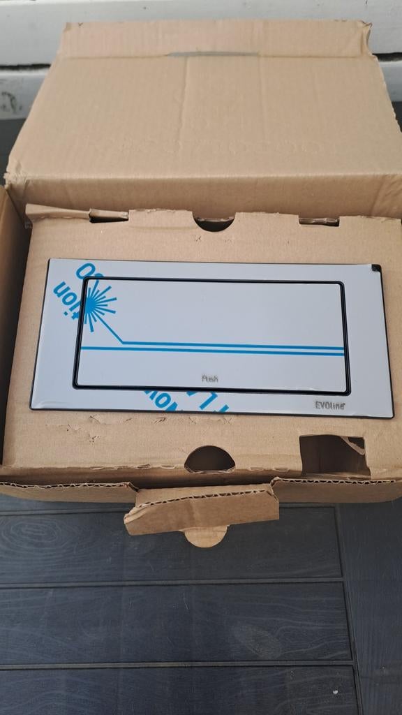 EVOline BackFlip Inbouw Stopcontact met USB-oplader, Doe-het-zelf en Verbouw, Elektra en Kabels, Nieuw, Stopcontact, Ophalen
