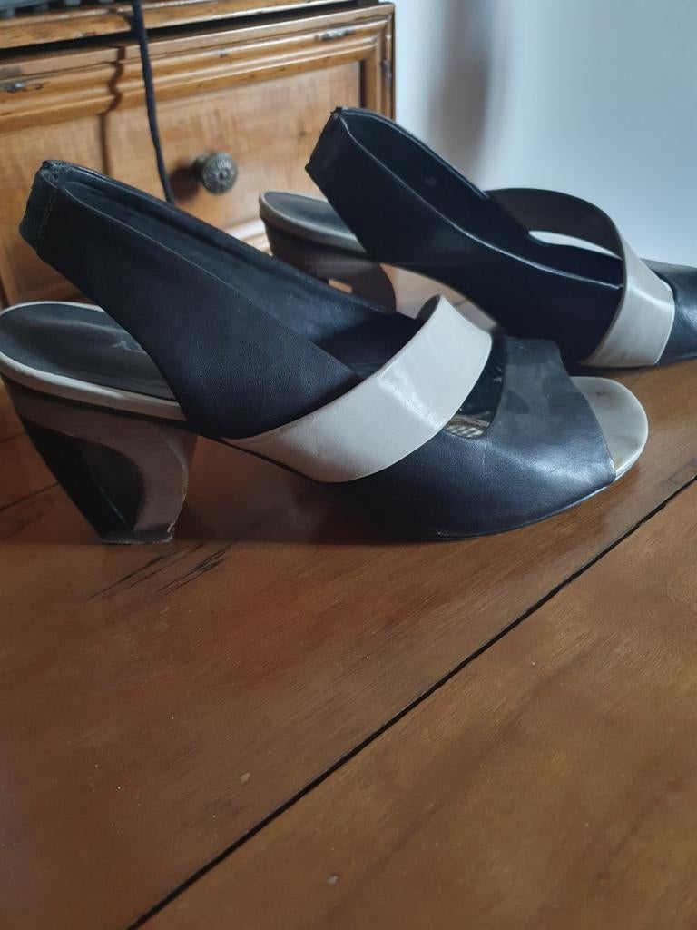 Audley 39 zwart-witte pumps met hak van 6cm, Pumps, Audley, Zwart, Ophalen of Verzenden