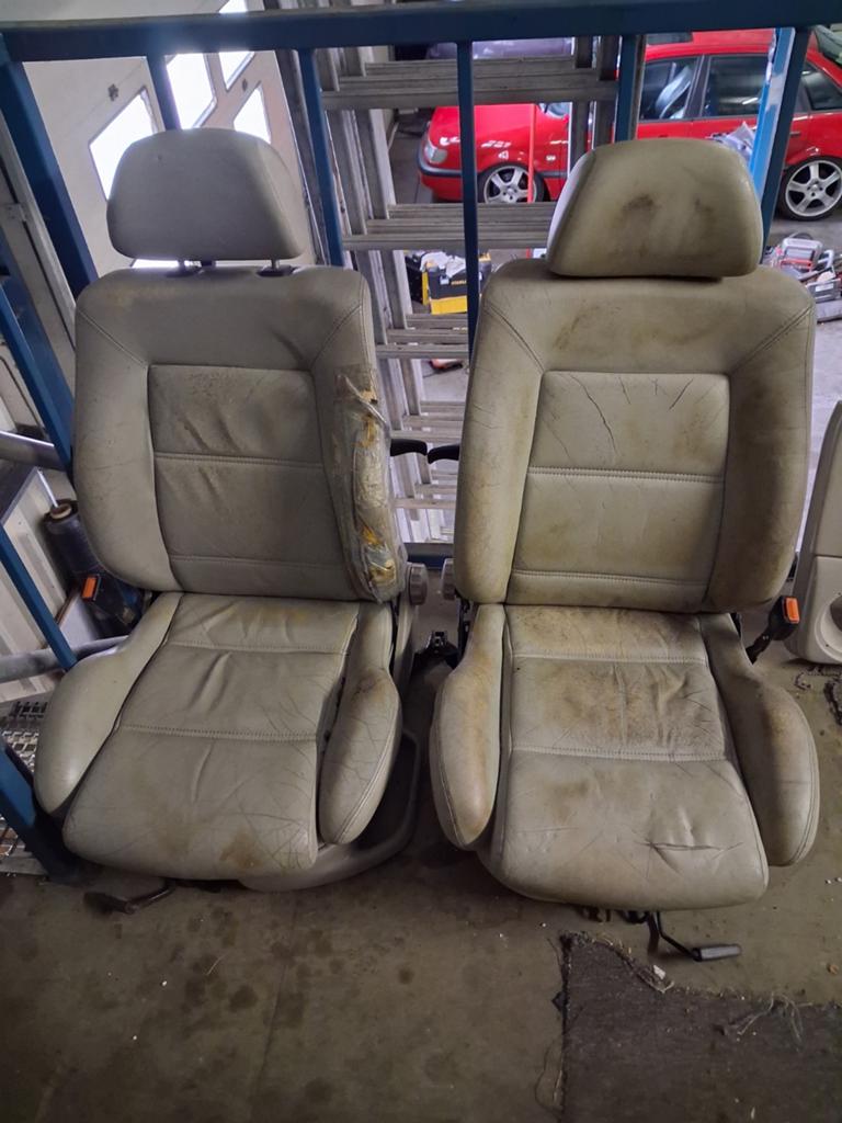 Crème leder interieur - Dubbel complete set met extra's, Auto-onderdelen, Ophalen of Verzenden
