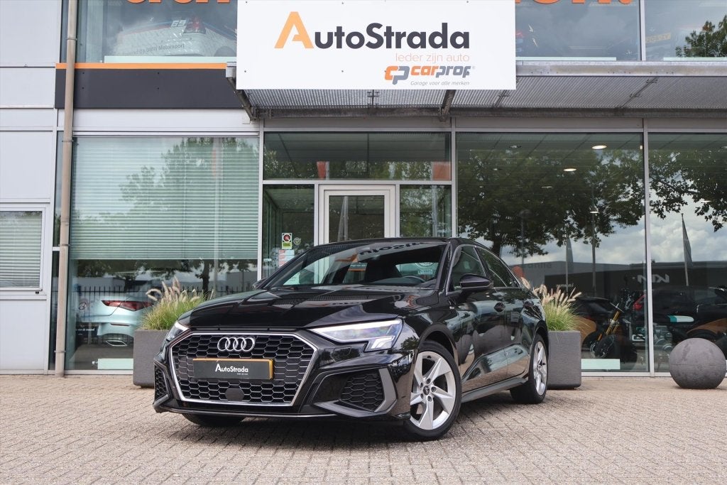Audi A3 Limousine 30 TFSI S-Line 110pk | Climate | Cruise |, Auto's, Automaat, Gebruikt, Verwarmde buitenspiegels, Leder en Stof