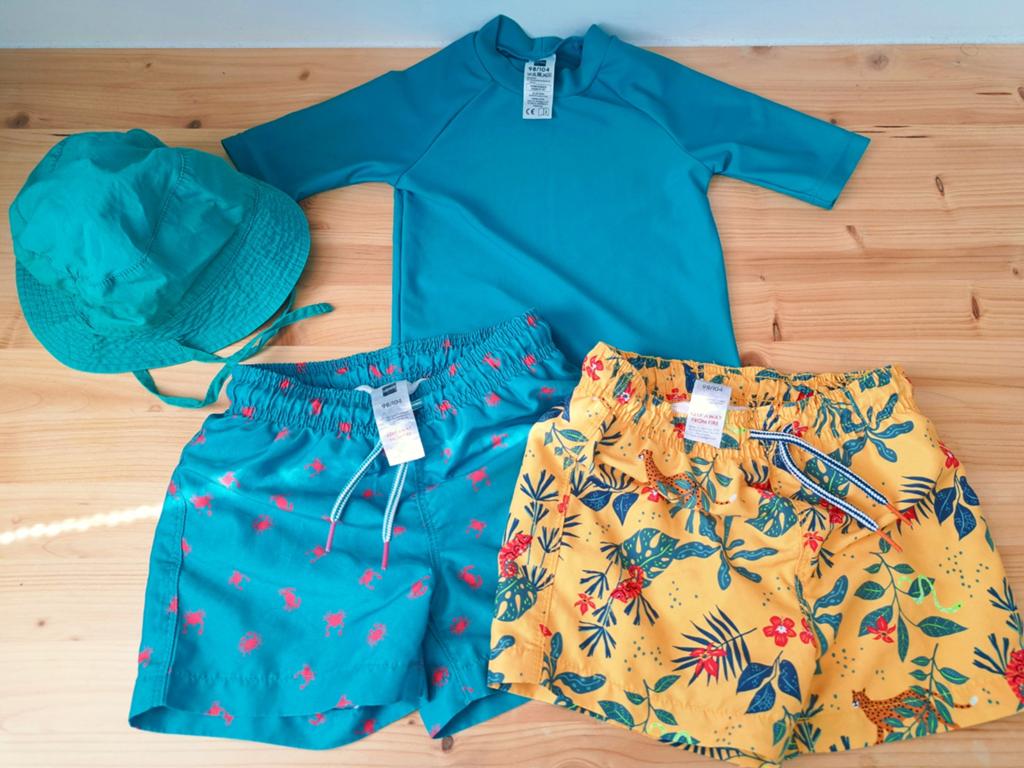 Hema zwemkleding maat 98/104, gedragen door één kind, Kinderen en Baby's, Babykleding | Baby-zwemkleding, Ophalen, Zo goed als nieuw