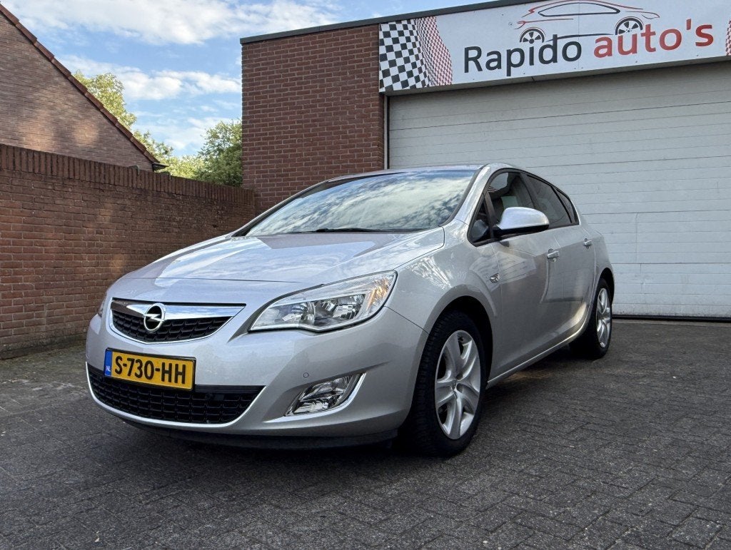 Opel ASTRA 1.4 TURBO SPORT 54080Km Dealeronderhouden Automaa, Auto's, Opel, Euro 5, 15 km/l, Gebruikt, 680 kg