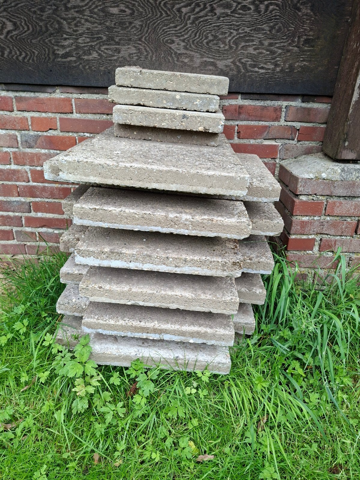 37 Grindtegels verschillende diktes, Tuin en Terras, Tegels en Klinkers, Ophalen, Gebruikt, Beton, Terrastegels