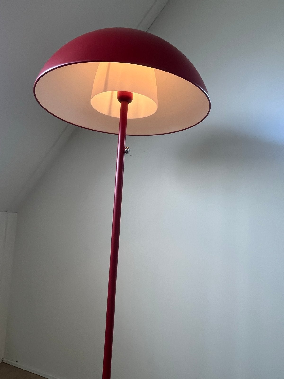 IKEA 365+ Brasa vloerlamp rood - collector’s item, Ophalen, Gebruikt, E27 (groot), Metaal