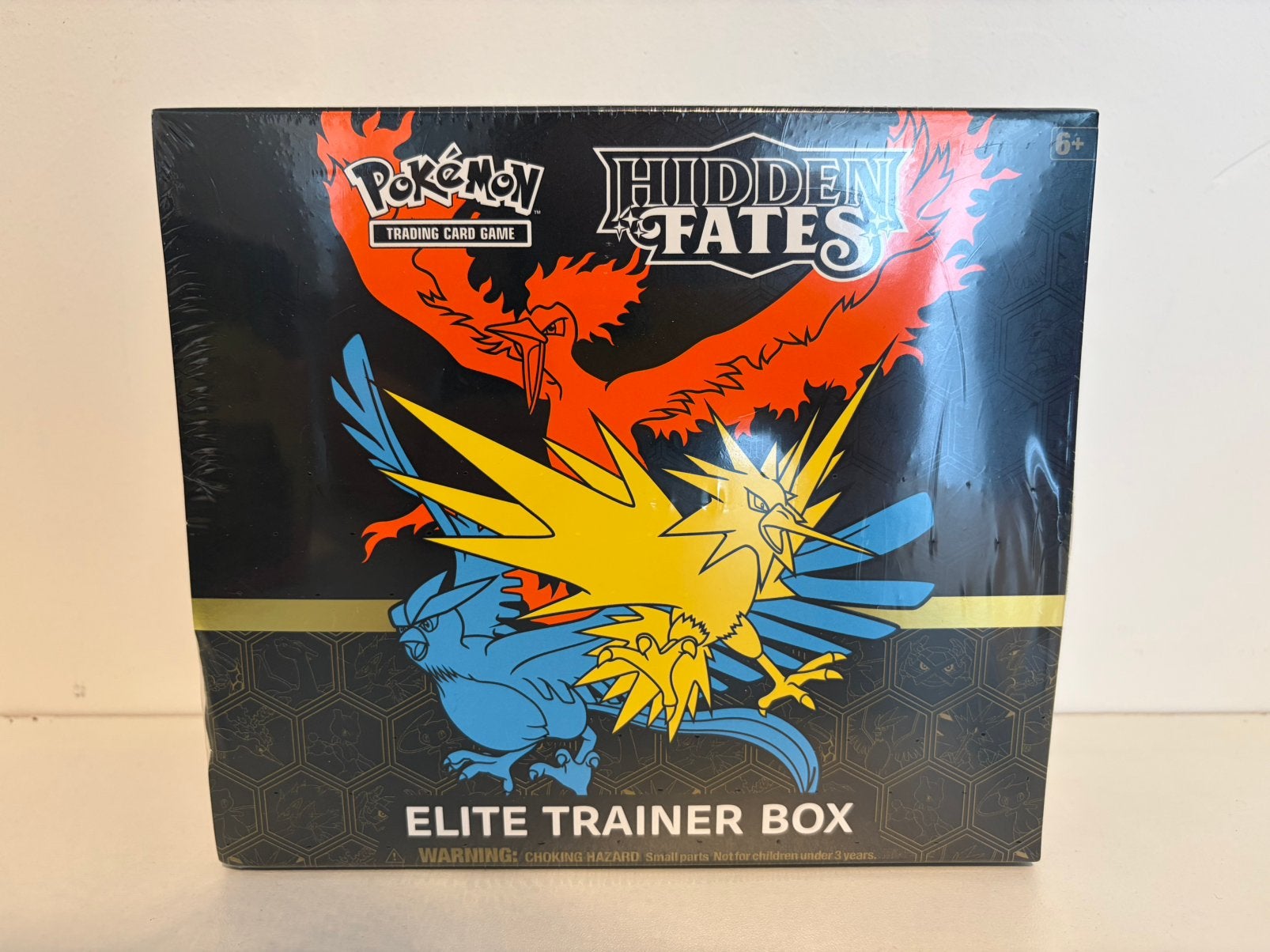 Hidden Fates Pokemon ETB nieuw, Hobby en Vrije tijd, Verzamelkaartspellen | Pokémon, Ophalen of Verzenden, Nieuw