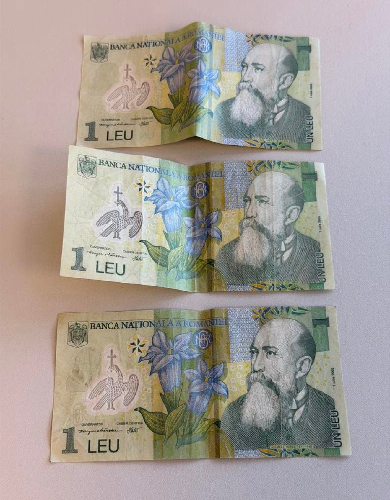 3x Roemeens 1 Leu Bankbiljet 2005 Polymeer Nicolae Iorga, Ophalen of Verzenden, Overige landen