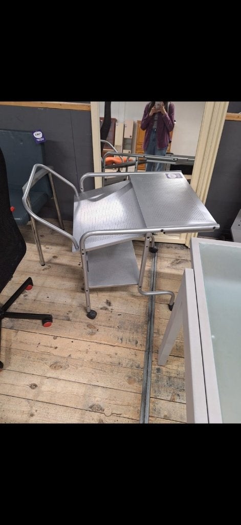 Verrijdbare metalen trolley - laptoptafel, kantelbaar blad, Ophalen, Minder dan 55 cm, Gebruikt, Metaal of Aluminium