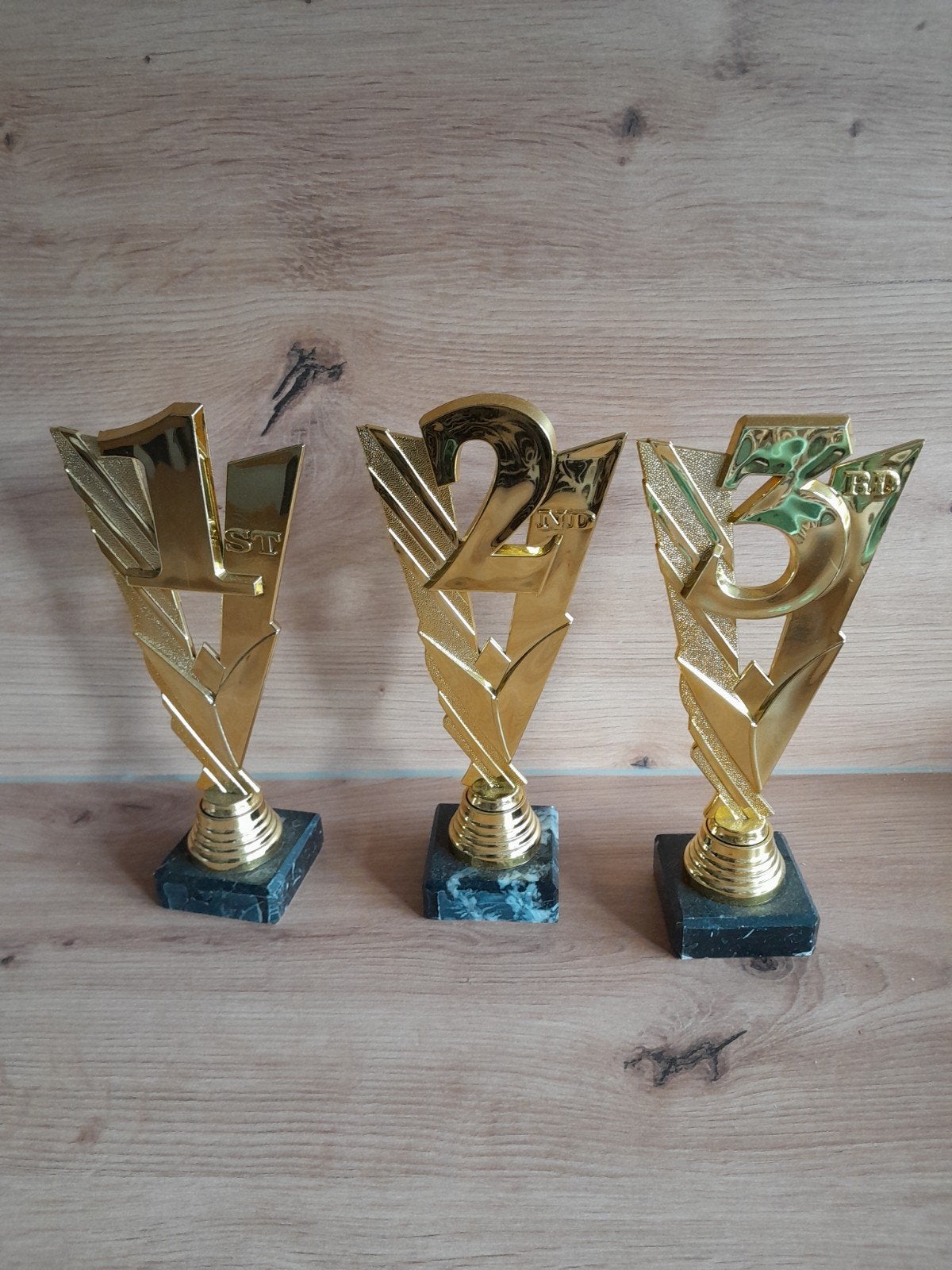 prijzen troffee. 1e, 3e, 3e plaats beker, Hobby en Vrije tijd, Ophalen of Verzenden, Zo goed als nieuw, Versiering, Carnaval