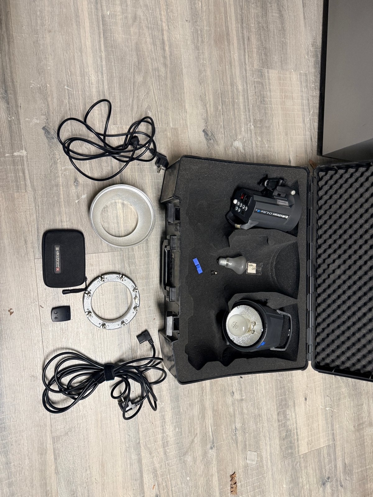 Elinchrom D-Lite 4 IT flitsset met extra flitser en accessoi, Ophalen, Lamp of Flitsset, Gebruikt, Elinchrom