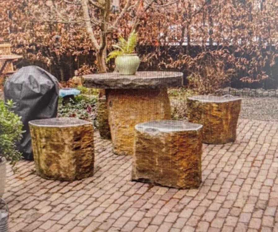 Basalt hardsteen tuinset met tafel en 4 poefjes, Ophalen, Gebruikt, Eettafel, Tuinset